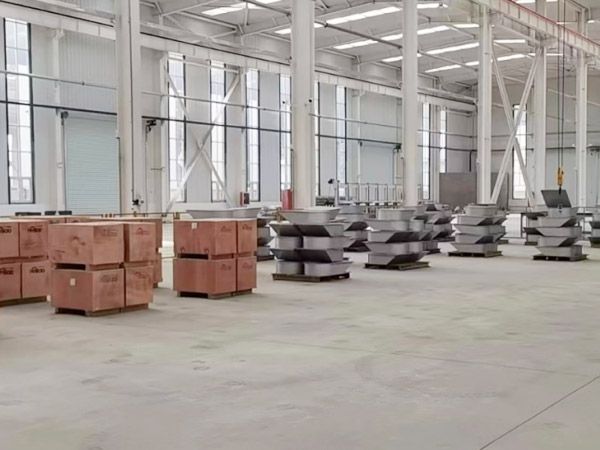 Accessories storage area